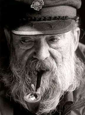 Pipe Smoking - Learn How To Smoke a Tobacco Pipe